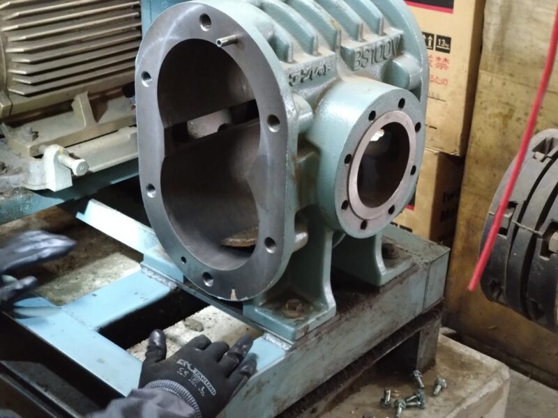 ルーツブロワ修理