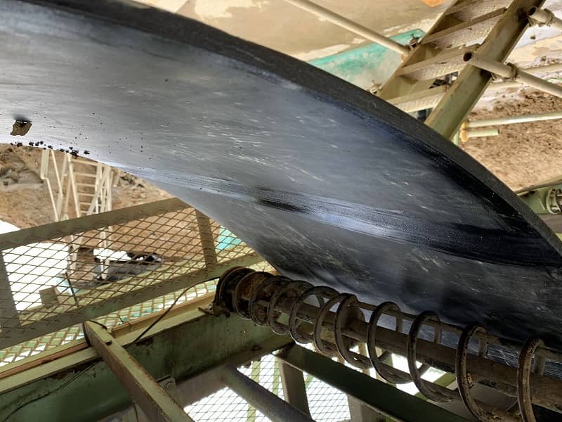 超大型コンベヤベルトの現地エンドレス加工